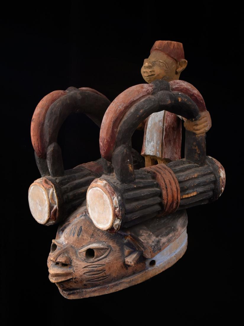 Maske, "gelede" (1 of 19)