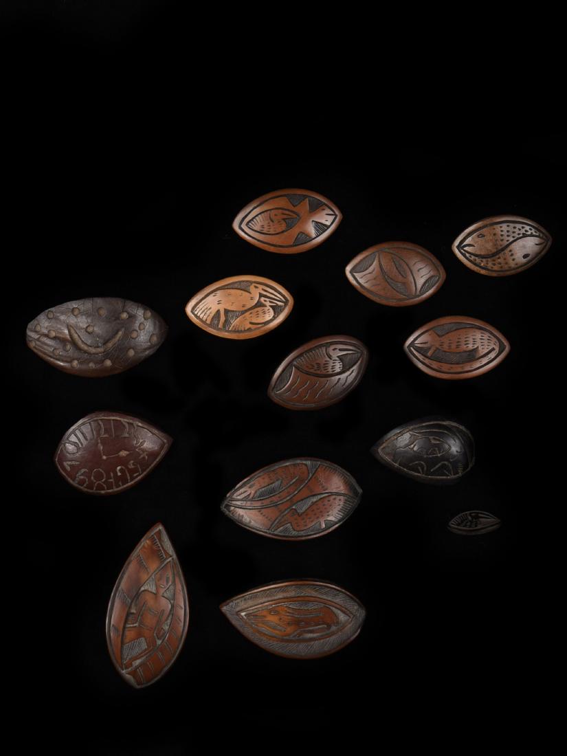 12 Spielsteine, "abbia" (1 of 15)