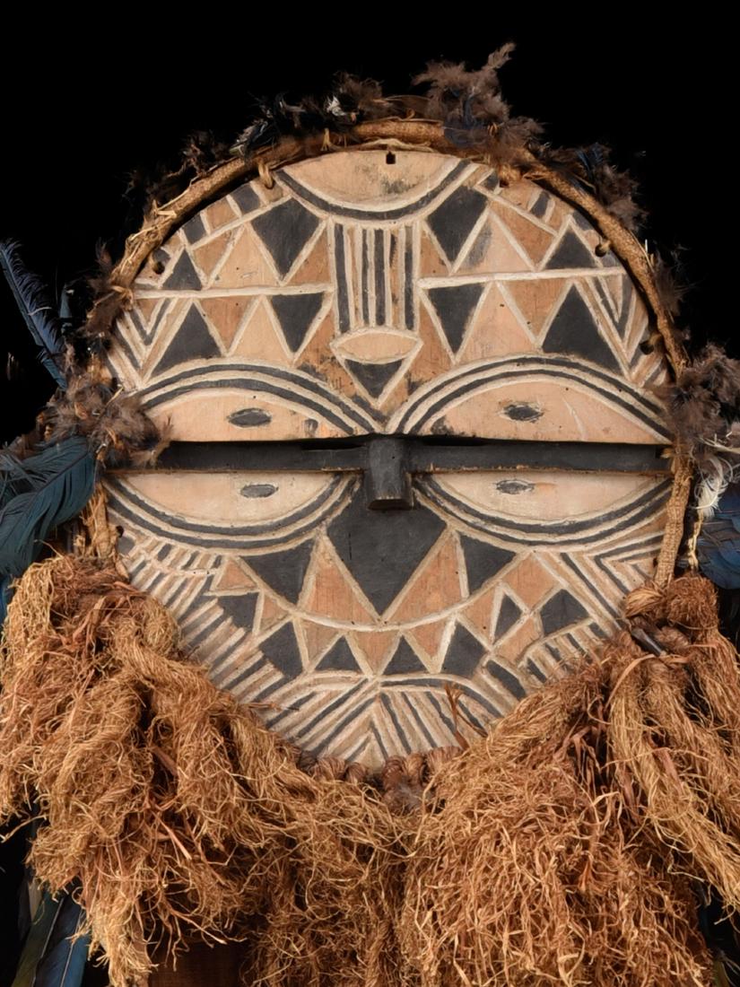 Teke-Maske, "kidumu" / African Art (1 of 14)
