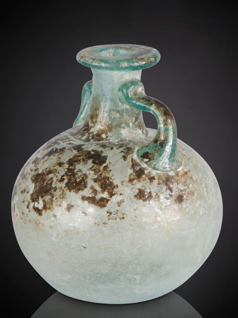 Zweihenkel-Fläschchen (1 of 2)