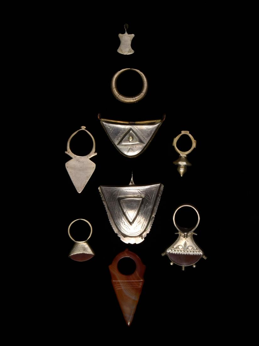 9 Schmuckstücke (1 of 20)