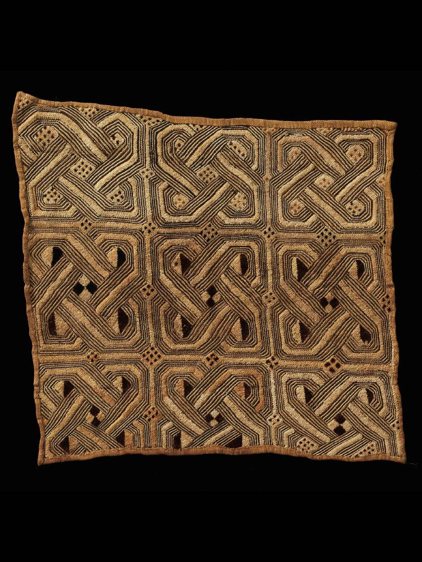 A KUBA TEXTILE (1 of 1)