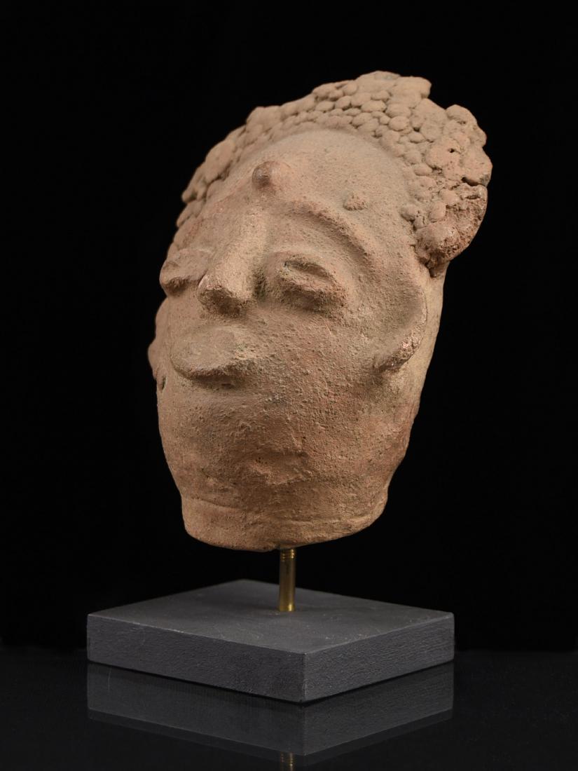 An Ashanti Terrakotta Head (1 of 17)