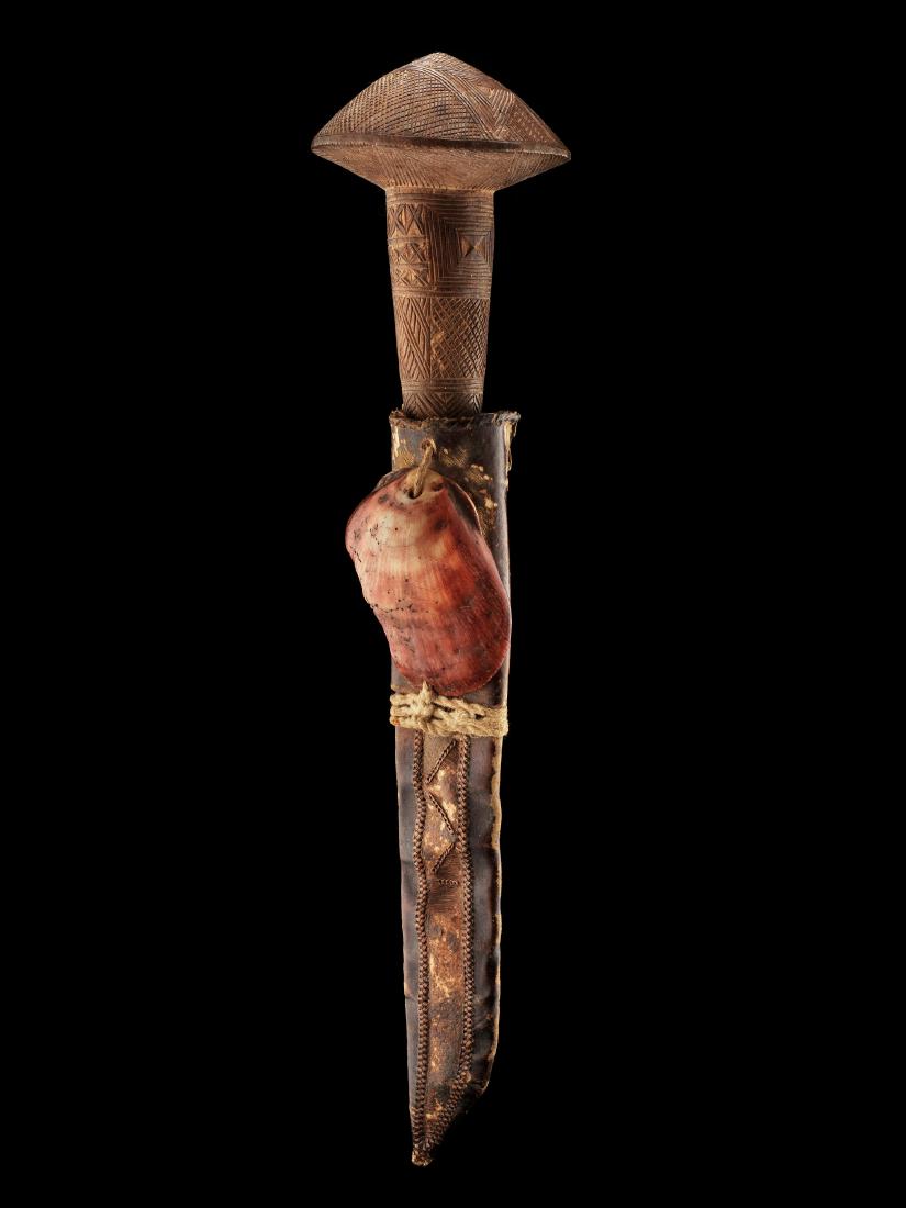 A Baule Prestige Knife (1 of 3)