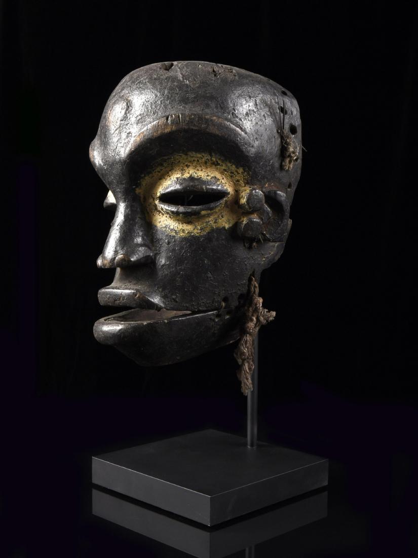 An Ibibio "idiok" Mask (1 of 16)