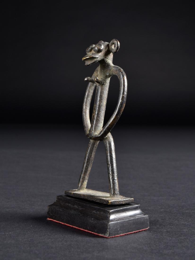 A Senufo Bronze Figure (1 of 9)