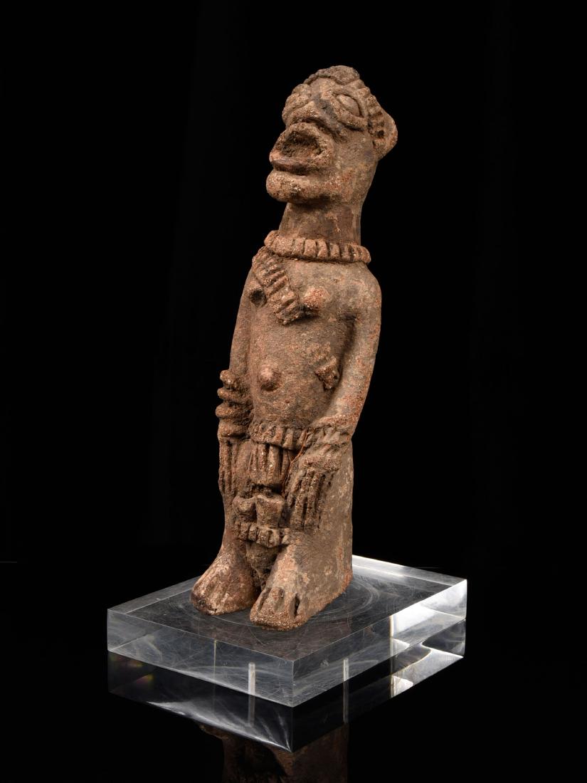 A Koma-Bulsa Terracotta Figure (1 of 7)
