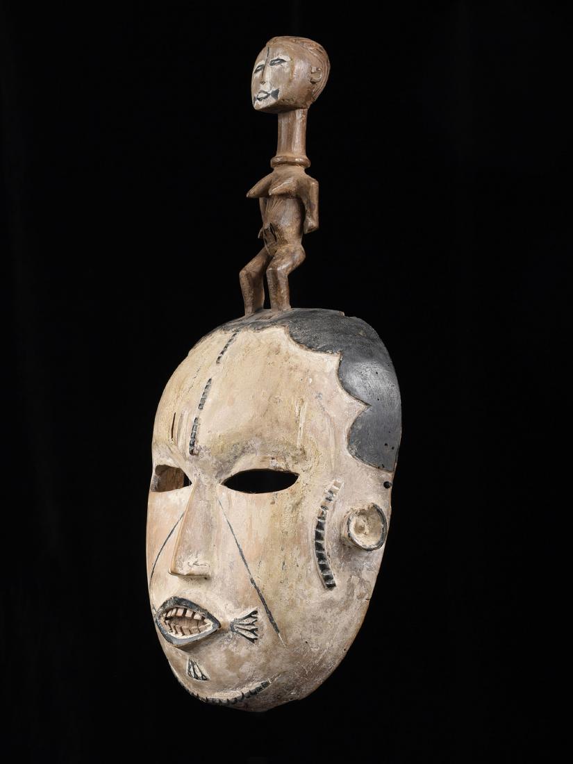 An Idoma Mask (African Art) (1 of 20)