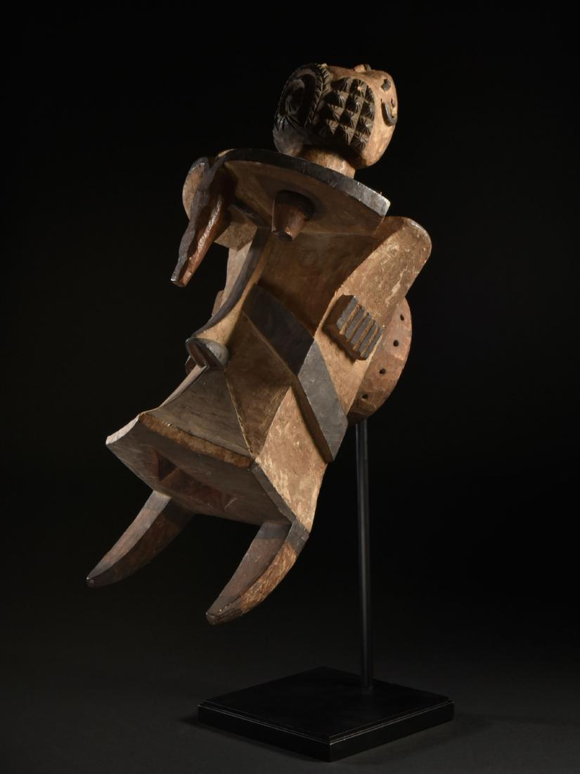 An Igbo-Izzi Mask, "ogbodo enyi" (1 of 14)