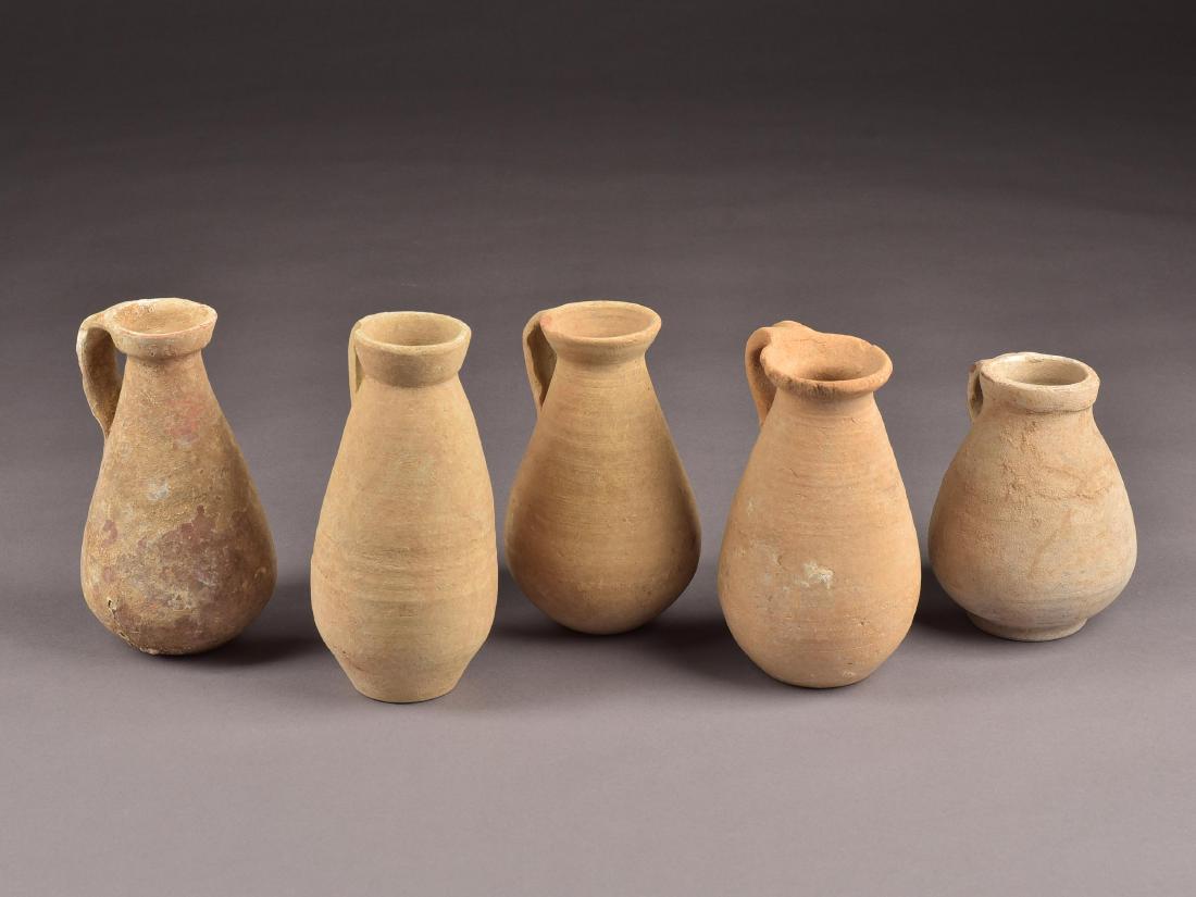 5 Roman Terracotta Jugs (1 of 20)