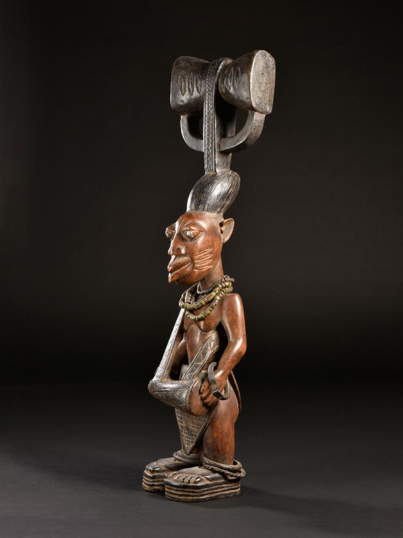 A tall Yoruba Drummer (1 of 20)
