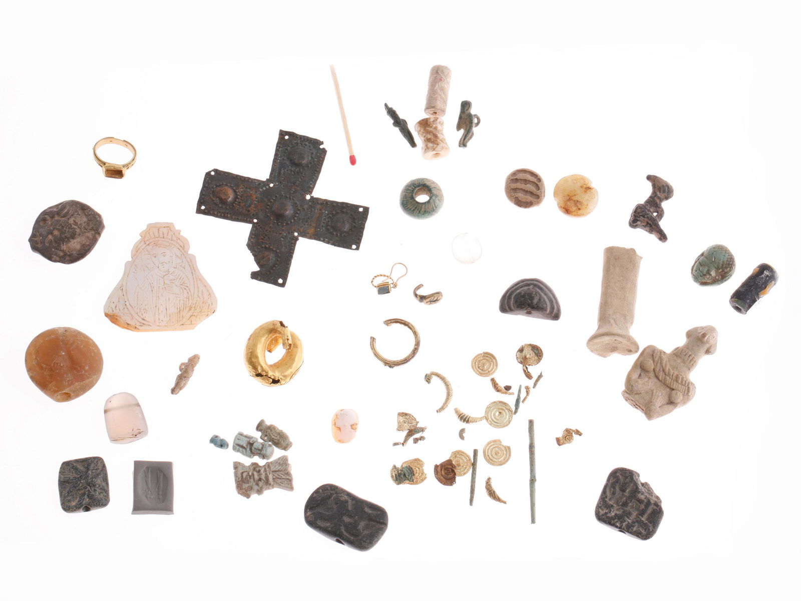 A Mixed Lot of Various Objects (1 of 7)