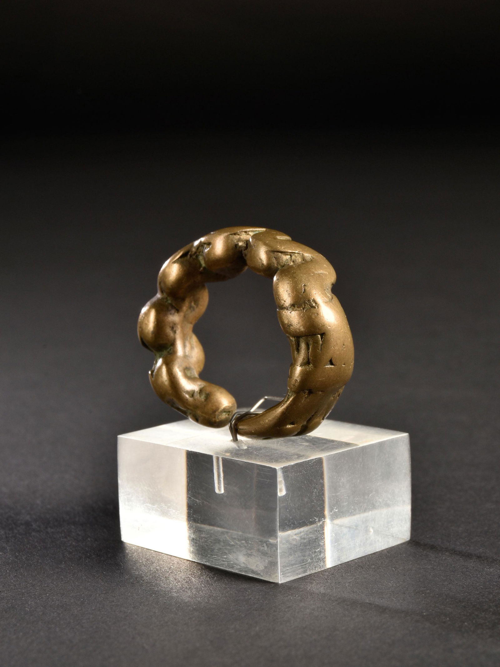 A Lobi Bronze Ring (1 of 9)