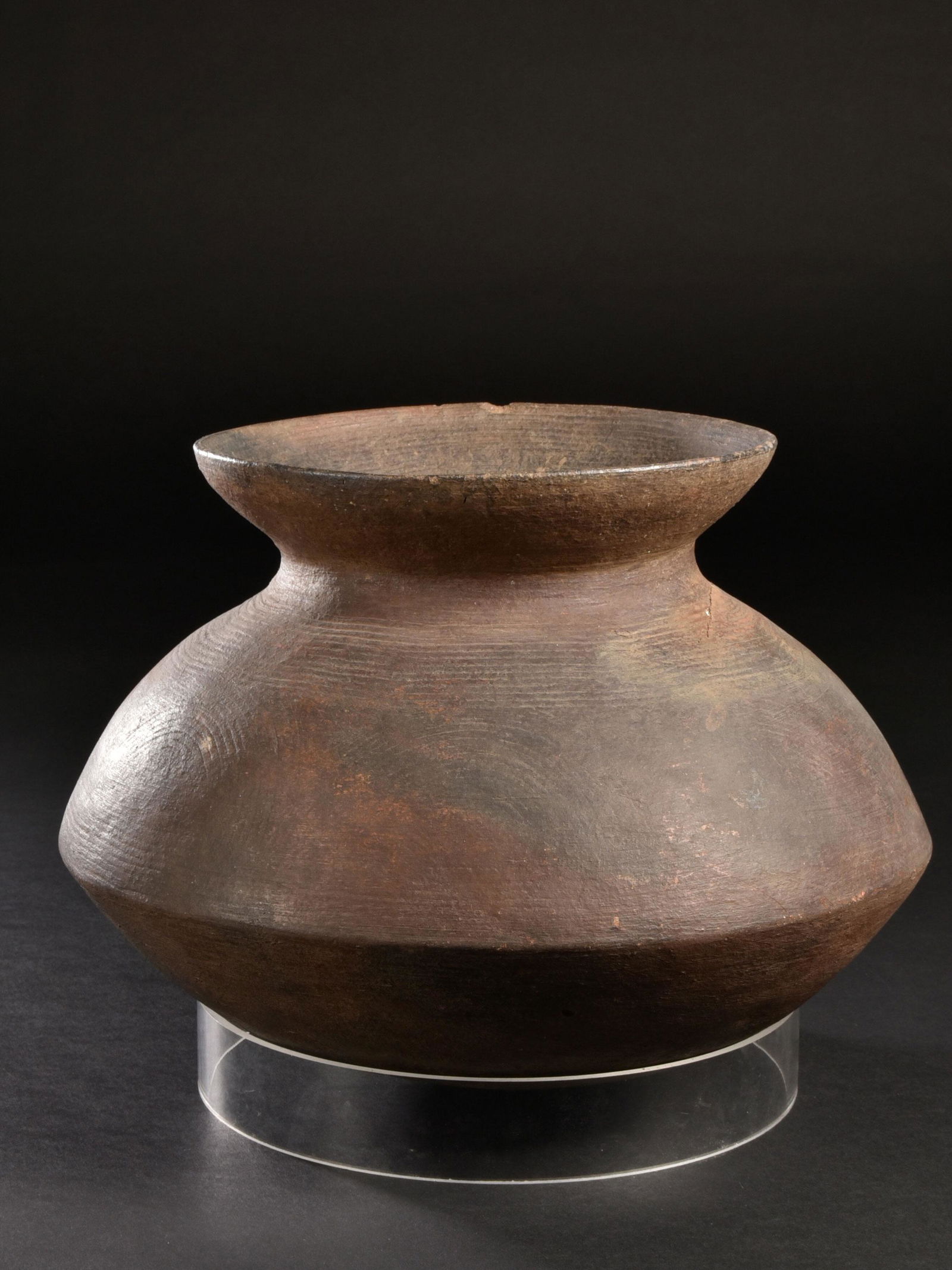A Gahnese Terracotta Vessel (1 of 9)