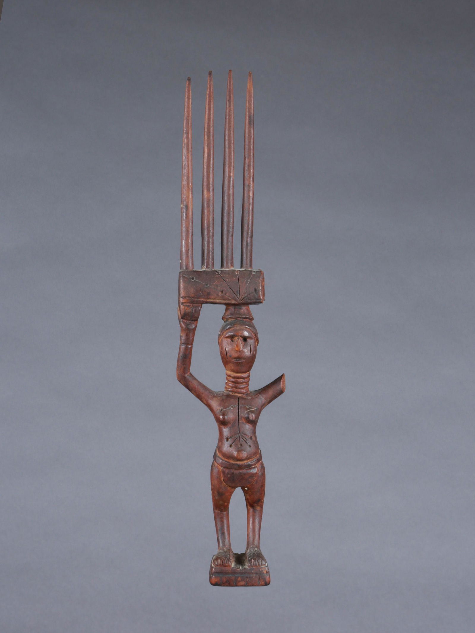 An Akan Comb, "duafe" (1 of 6)