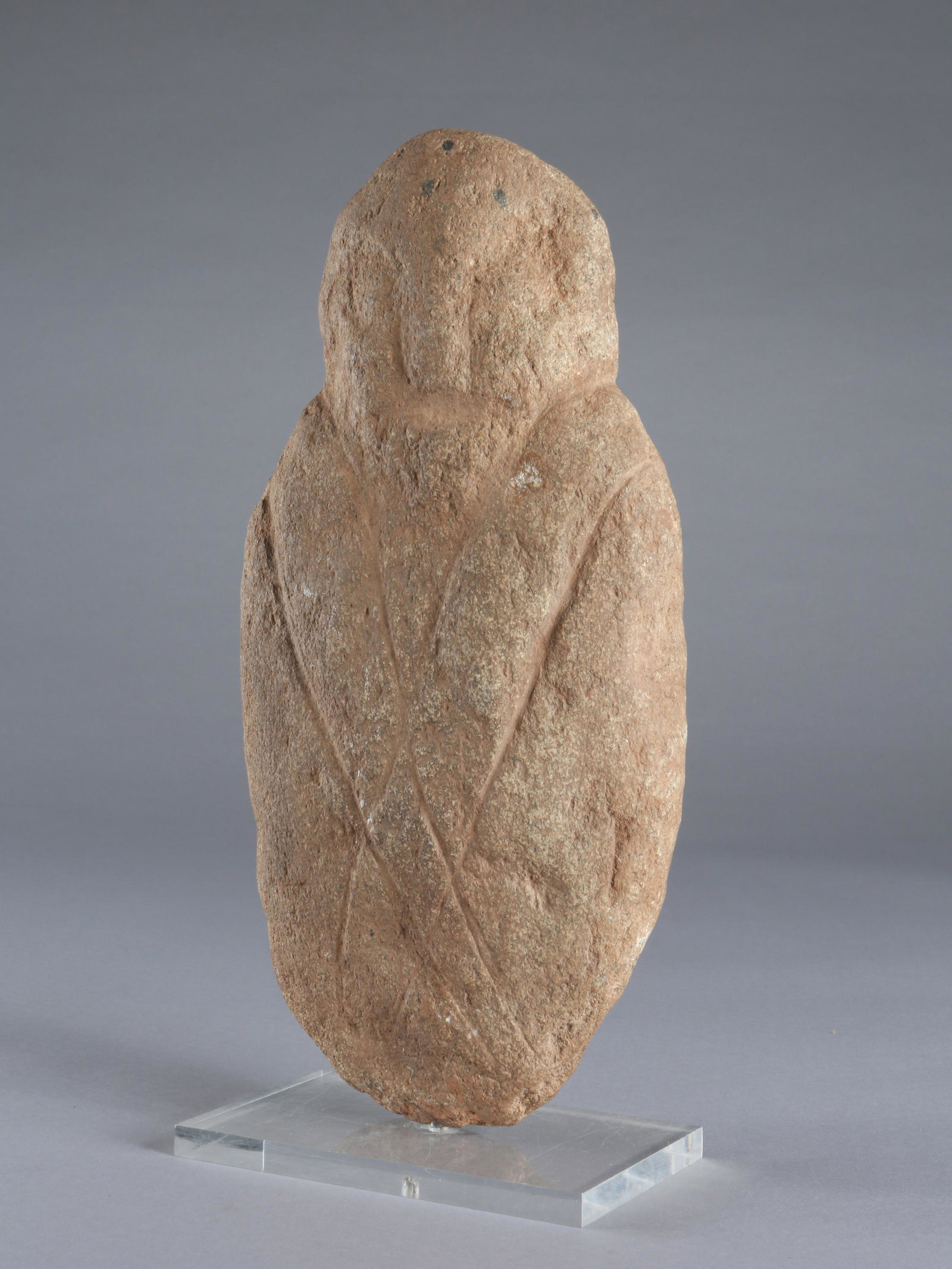 A Nyonyosi Stone Figure: Stein-Figur Nyonyosi, Burkina Faso Mit Sockel / with base Stein. H 32 cm. Provenienz: Galerie Walu, Zürich (vor 1995). Weiterführende Literatur: Schweeger-Hefel, Annemarie (1981). Steinskulpturen de