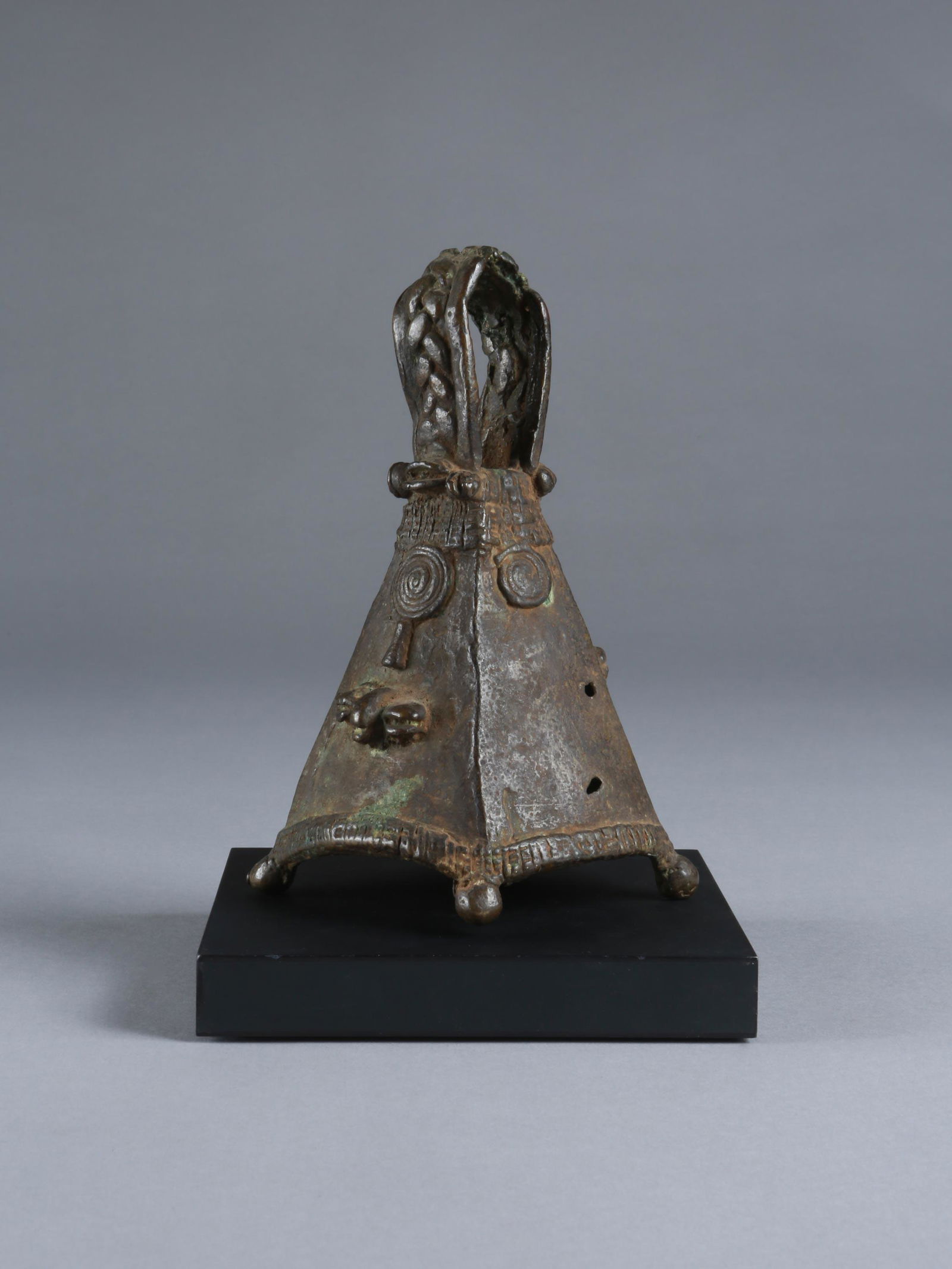 An Edo Bell, "egogo" (1 of 11)