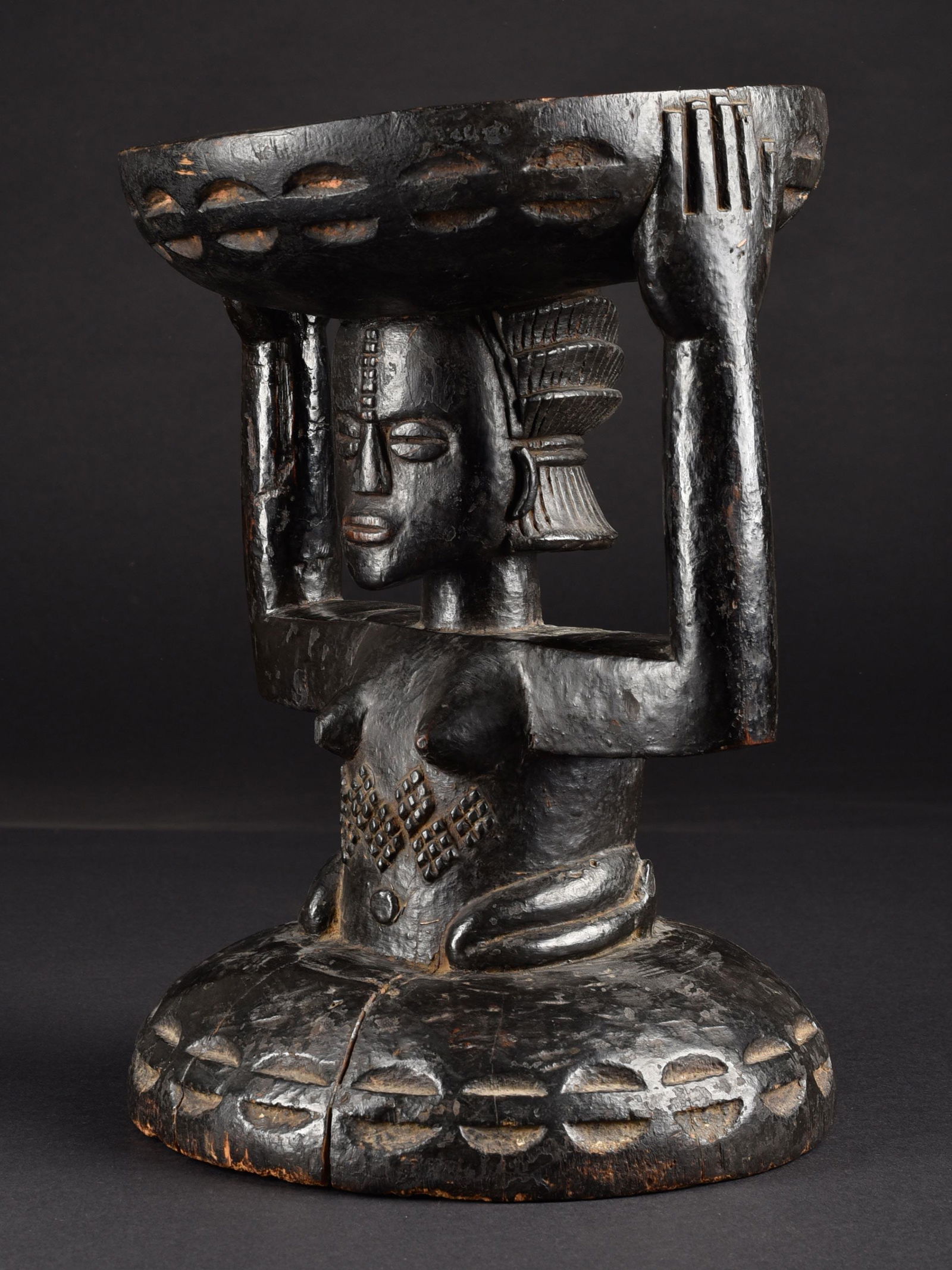 Luba-Shankadi Seat, "kipona" (1 of 8)