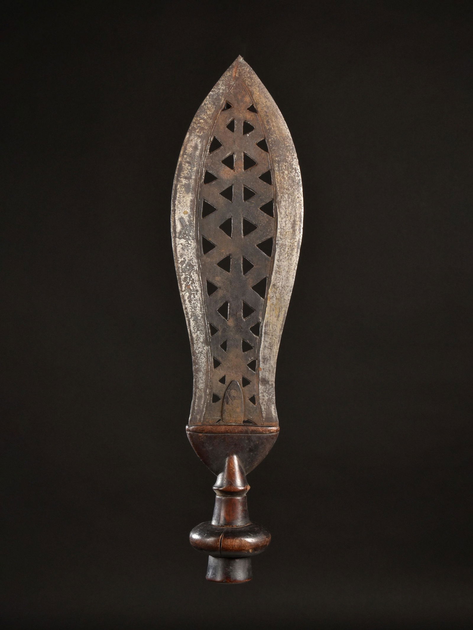 A Kuba Knife, "ikul" (1 of 6)