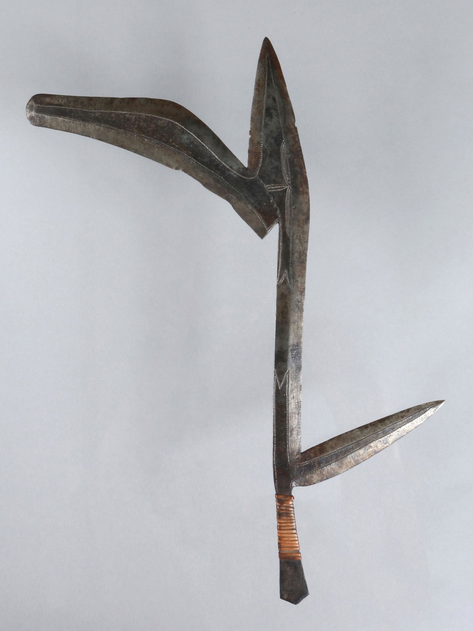 A Ngbaka Throwing Knife (1 of 5)