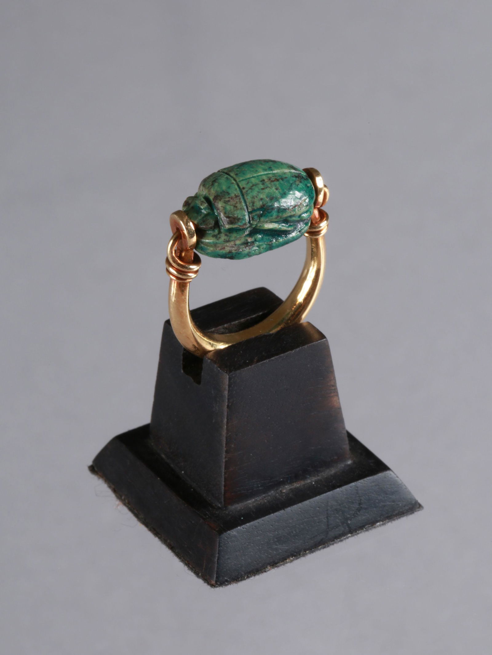 An Egyptian Swivel Ring with Scarab (1 of 9)