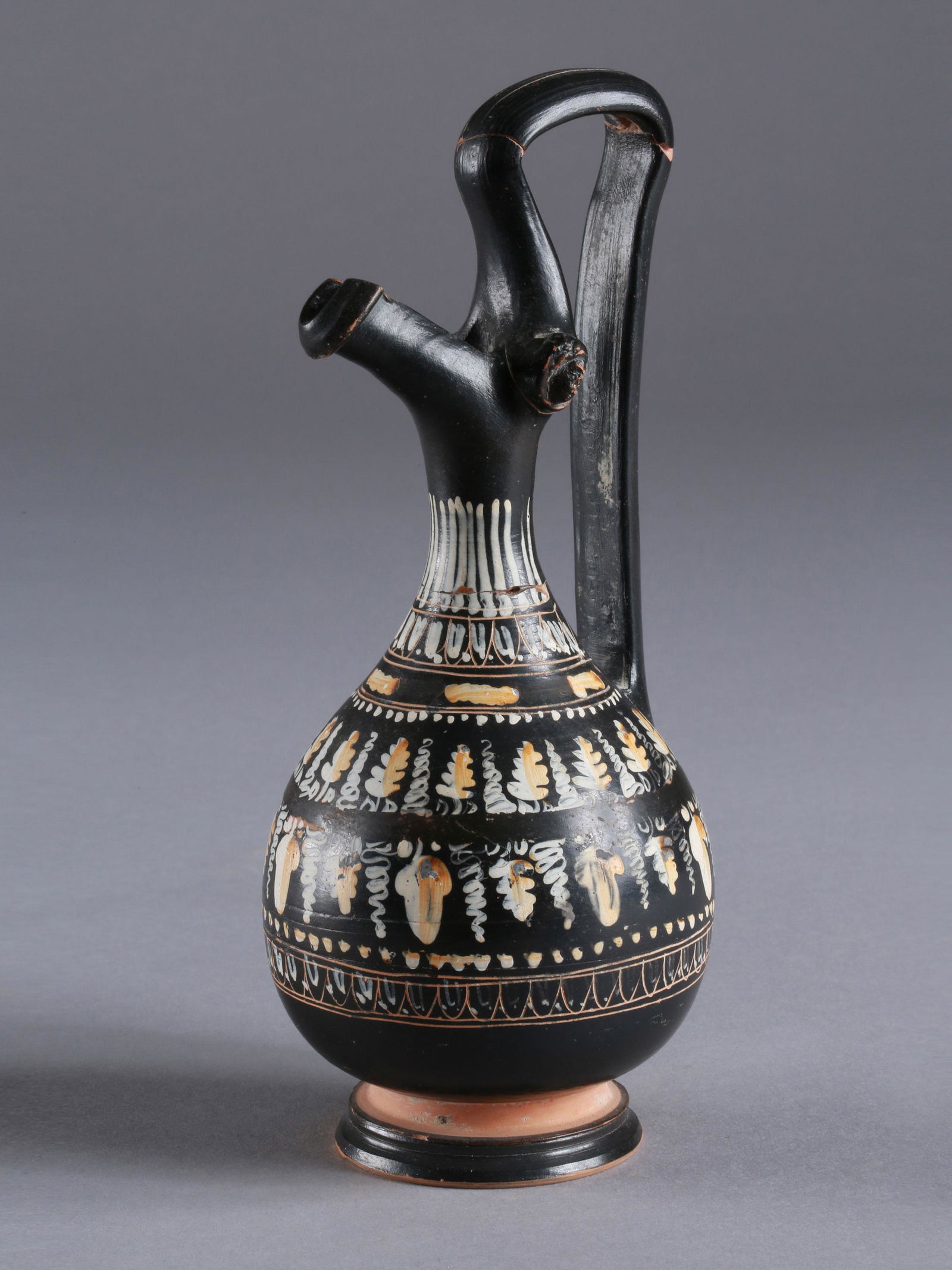 A Greek Epichysis (Gnathian ware) (1 of 11)
