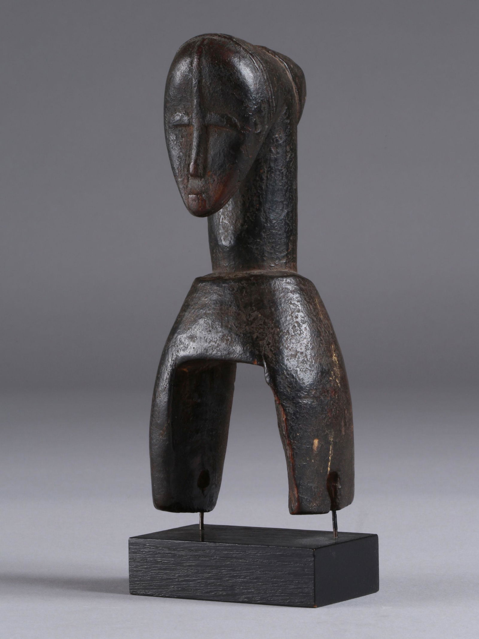 A Baule Heddle Pulley, "konantre" (1 of 16)