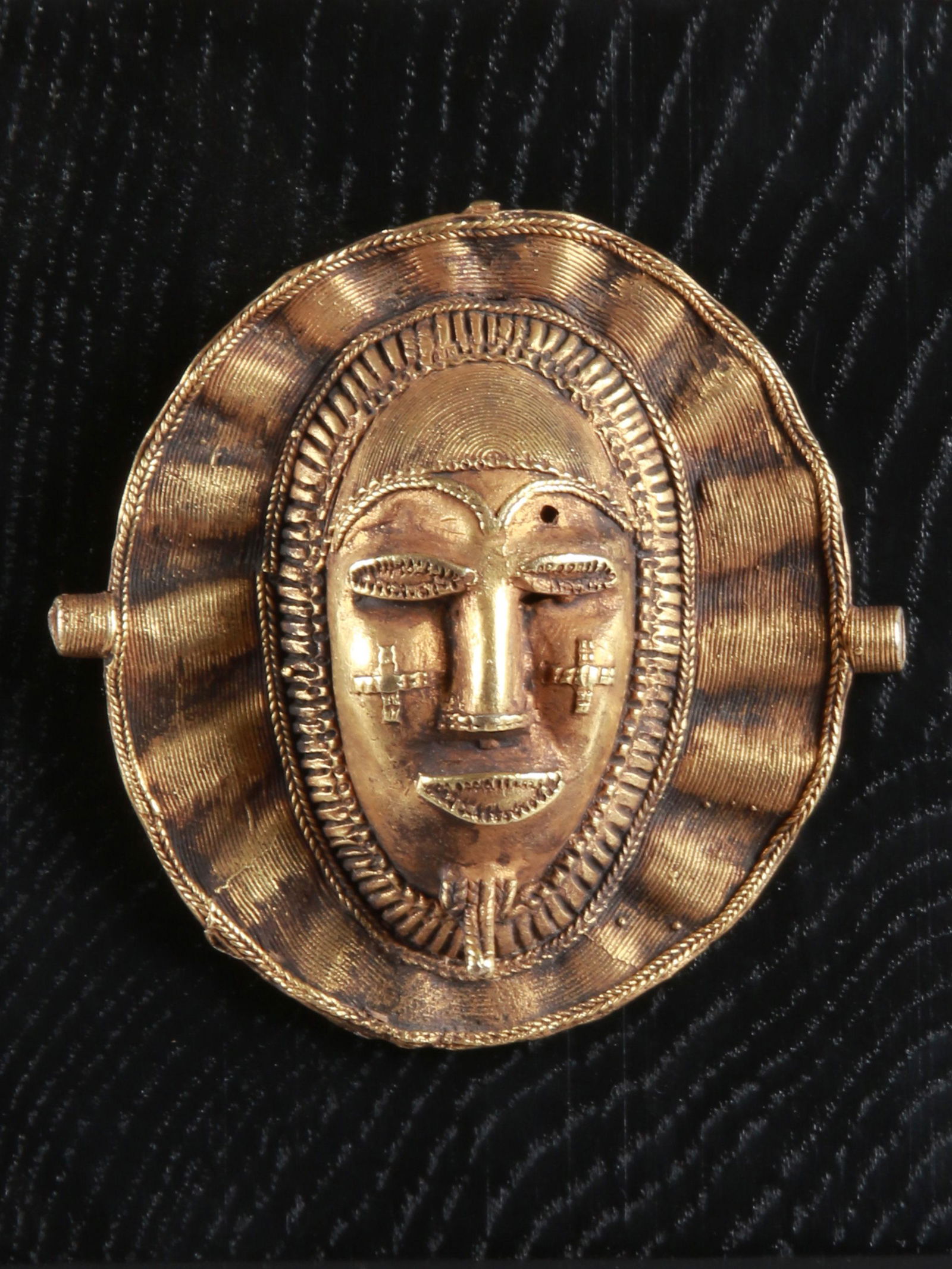 An Akan Jewelry Piece (1 of 10)