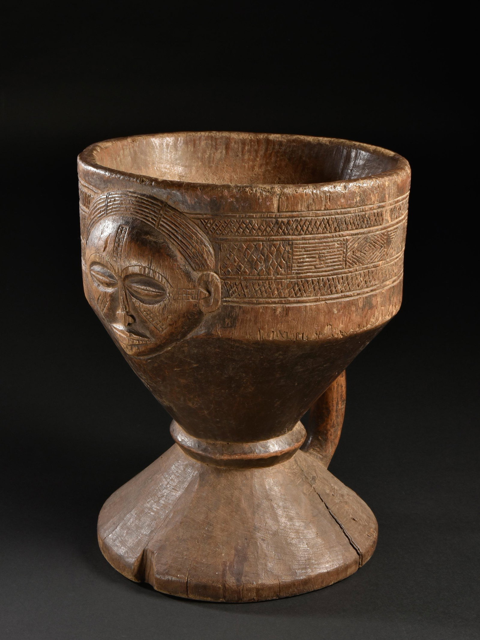 A Yaka Mortar (1 of 14)