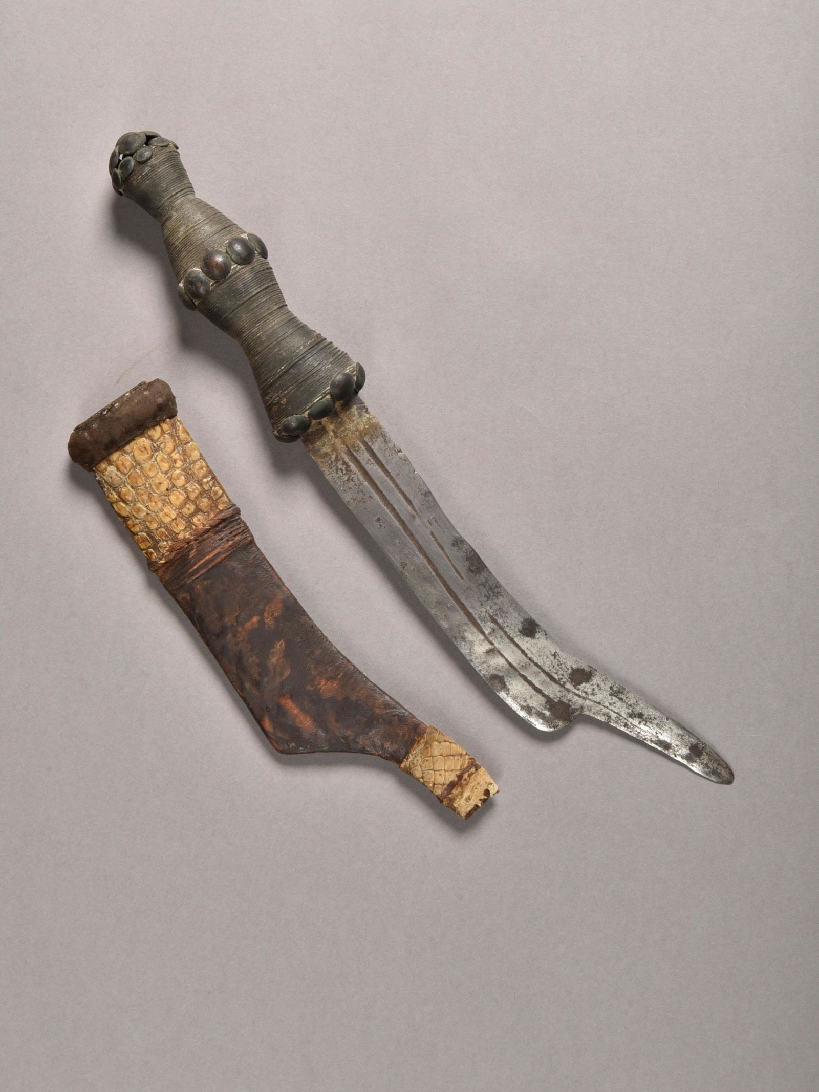 A Papel Dagger with Sheath (1 of 6)