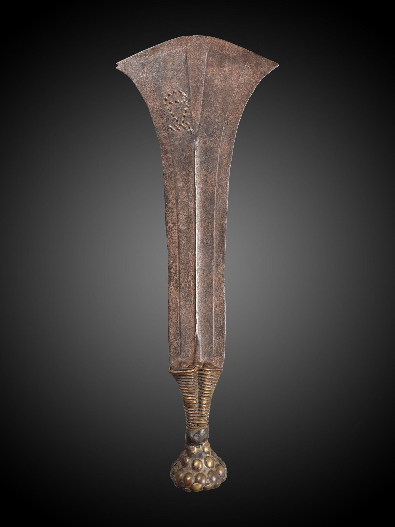 A Konda Prestige Sword, "ikakalaka" (1 of 5)