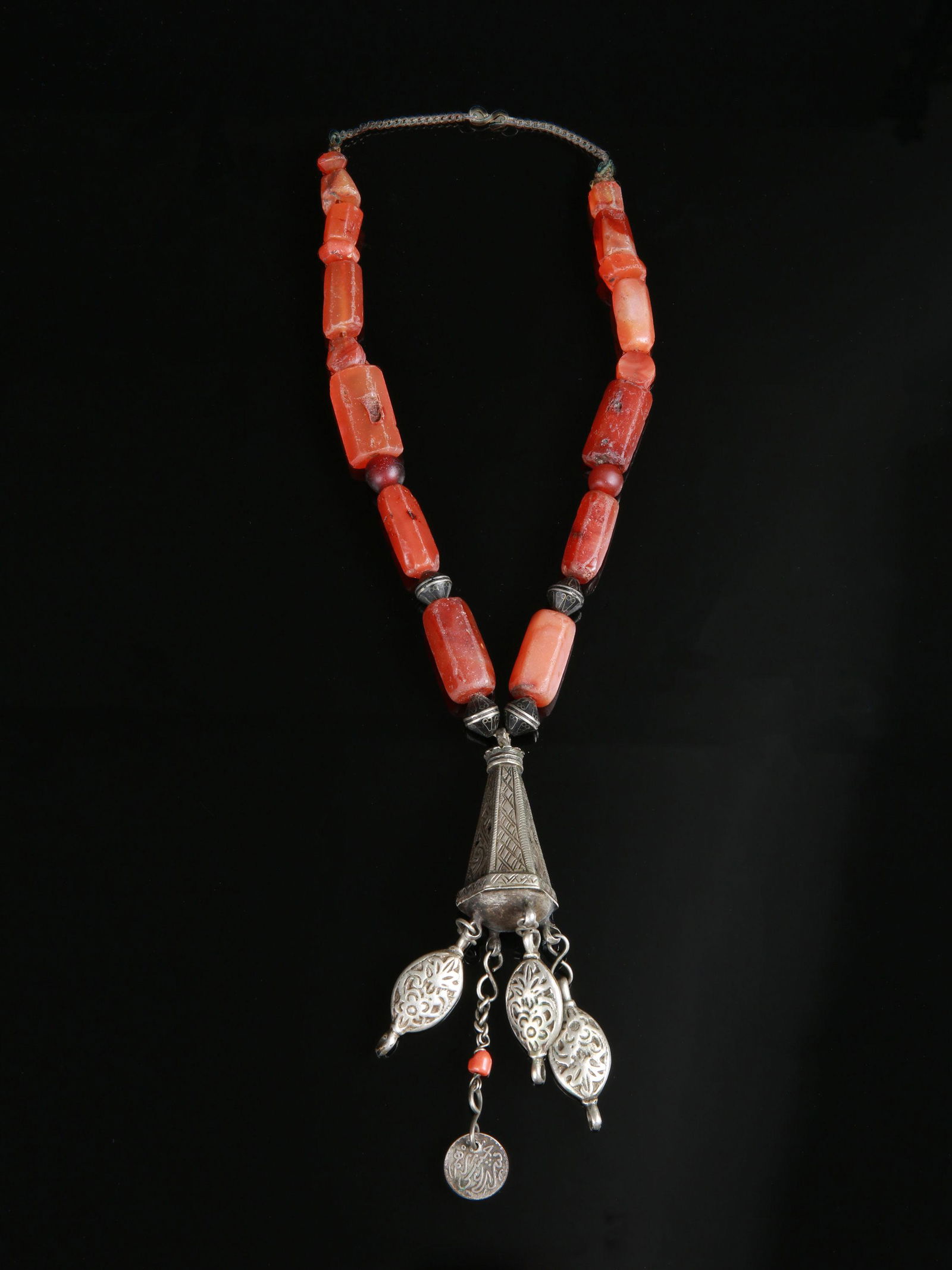 An Berber Necklace (African Art) (1 of 13)