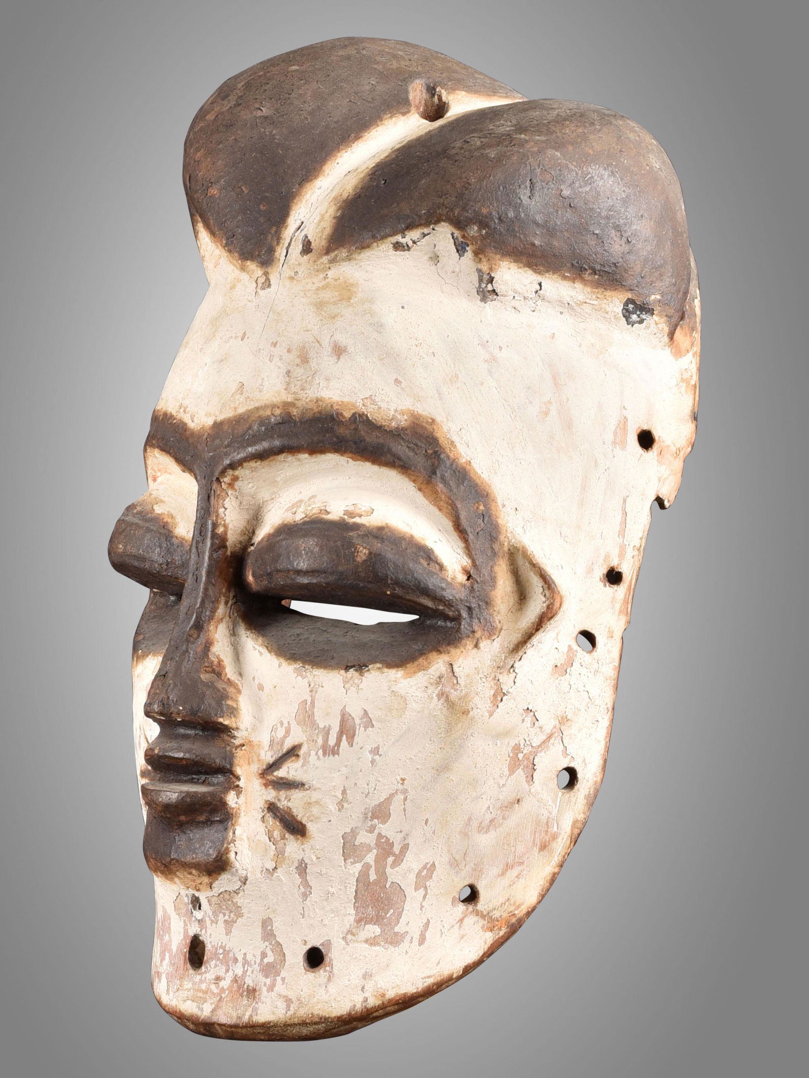 An Edo-Bini Mask (1 of 3)