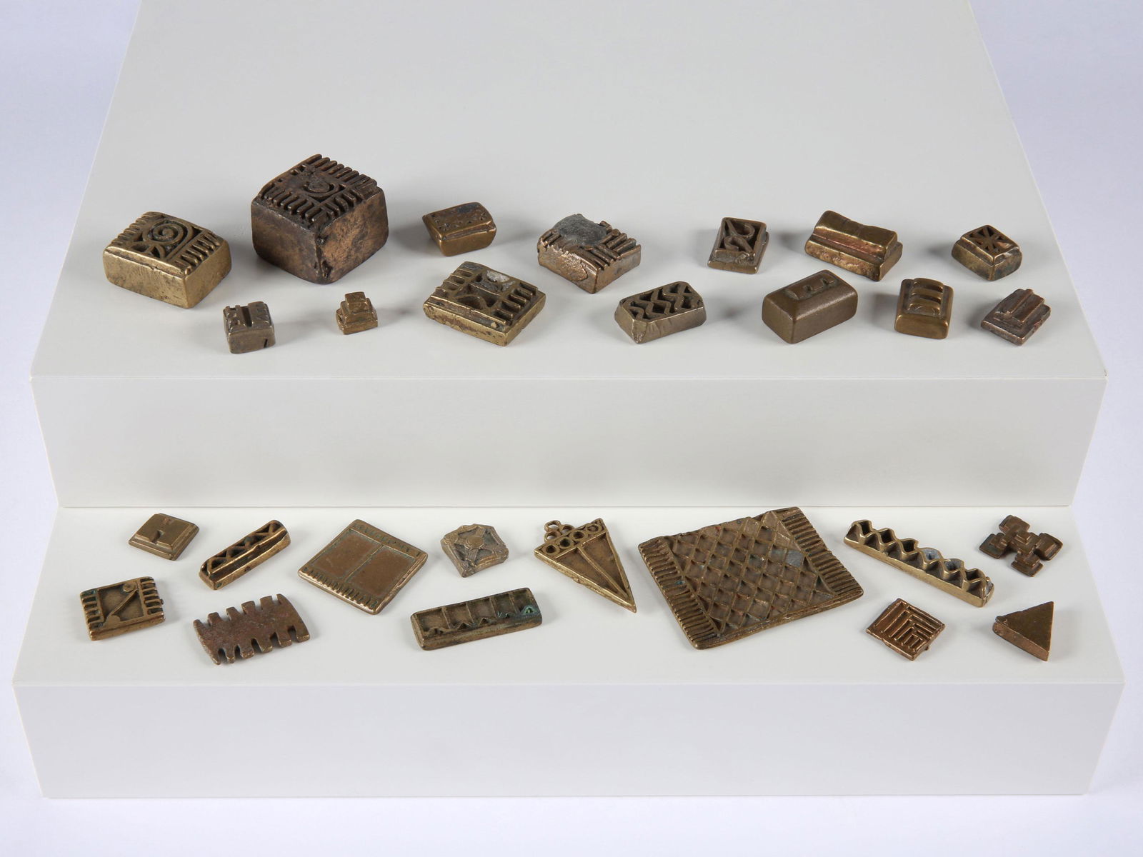 27 Asante Goldweights, geometrical (1 of 5)