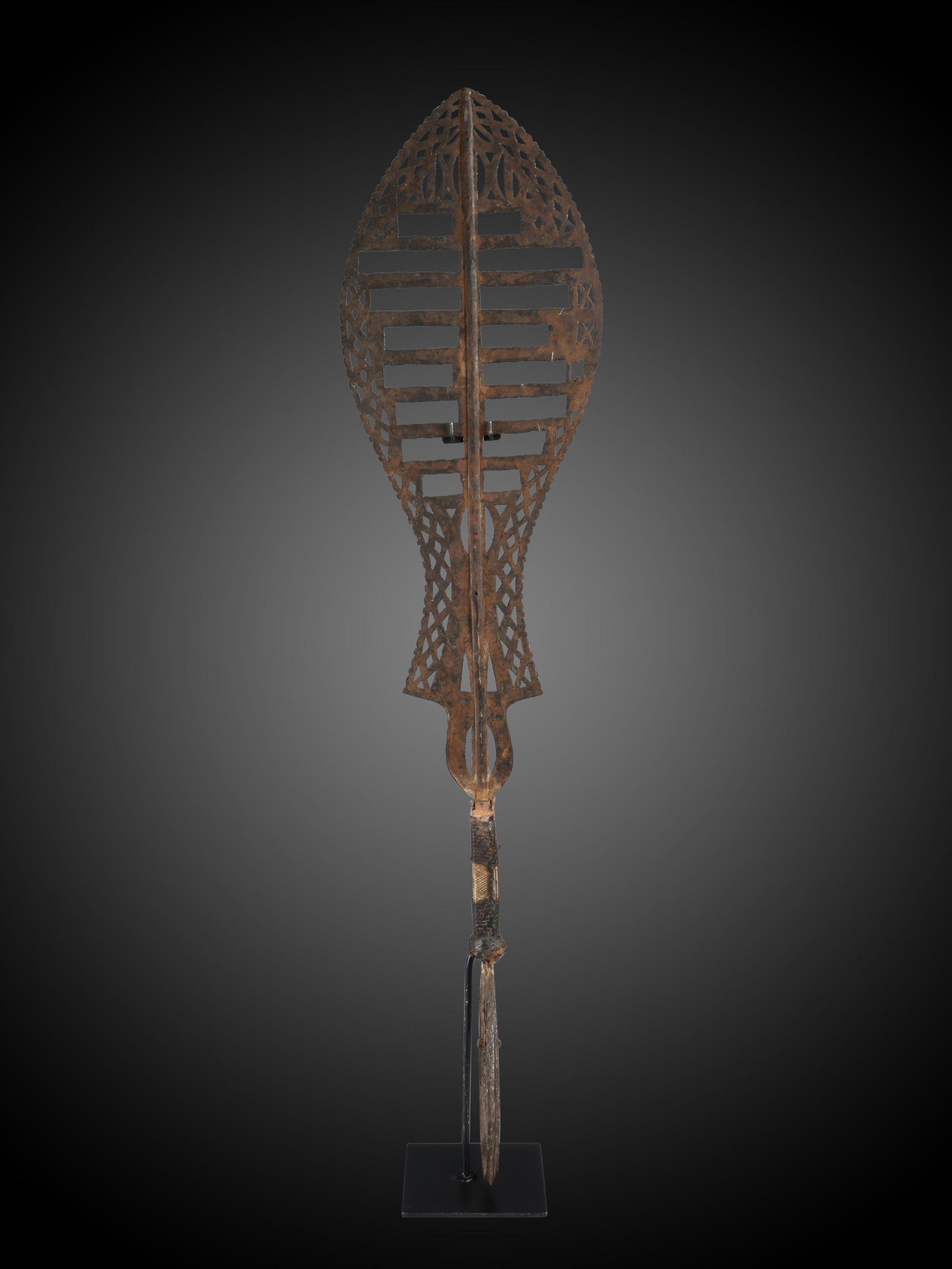 An Edo Ceremonial Sword, "eben" (1 of 8)