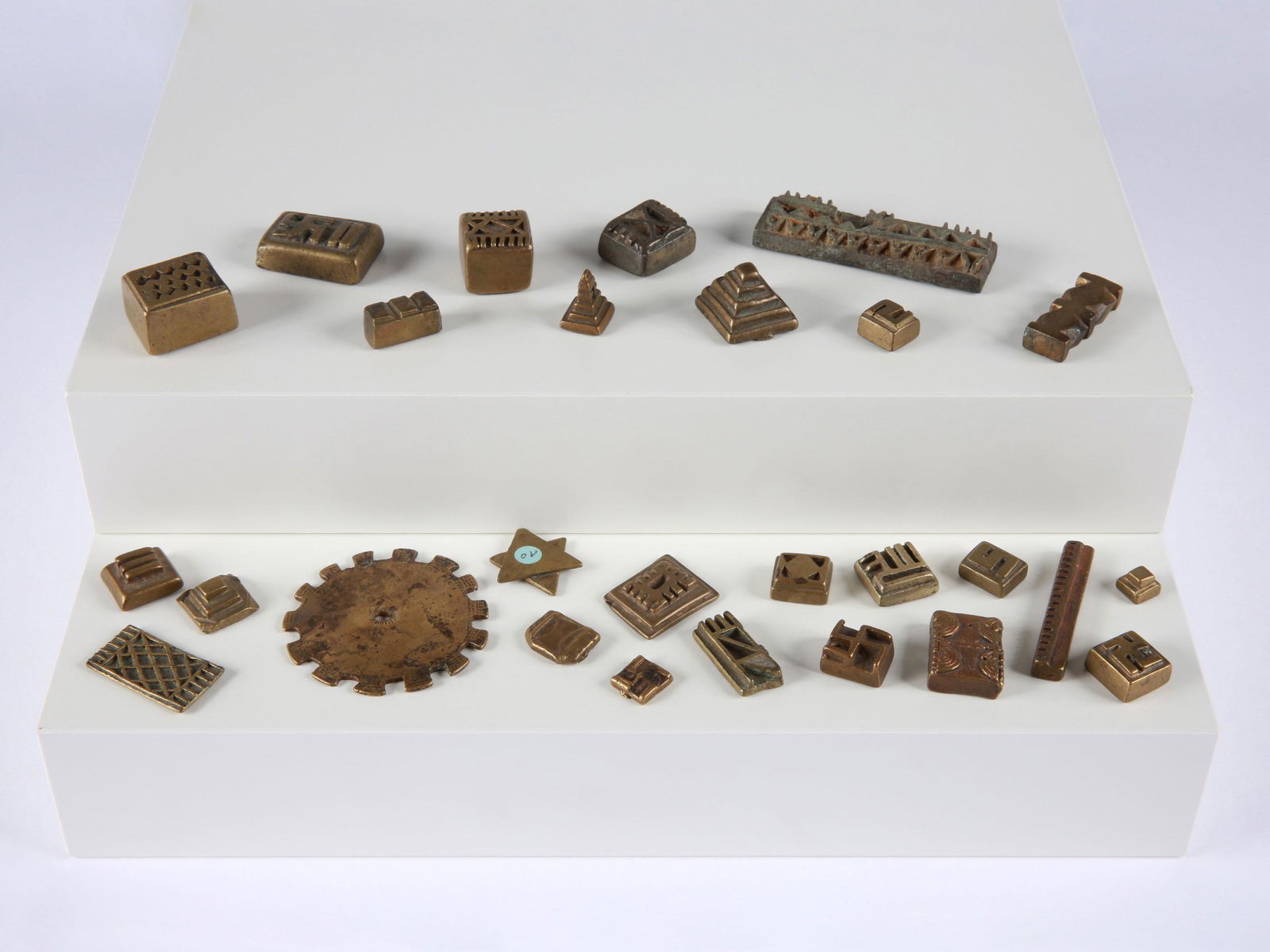 27 Asante Goldweights, geometrical (1 of 4)