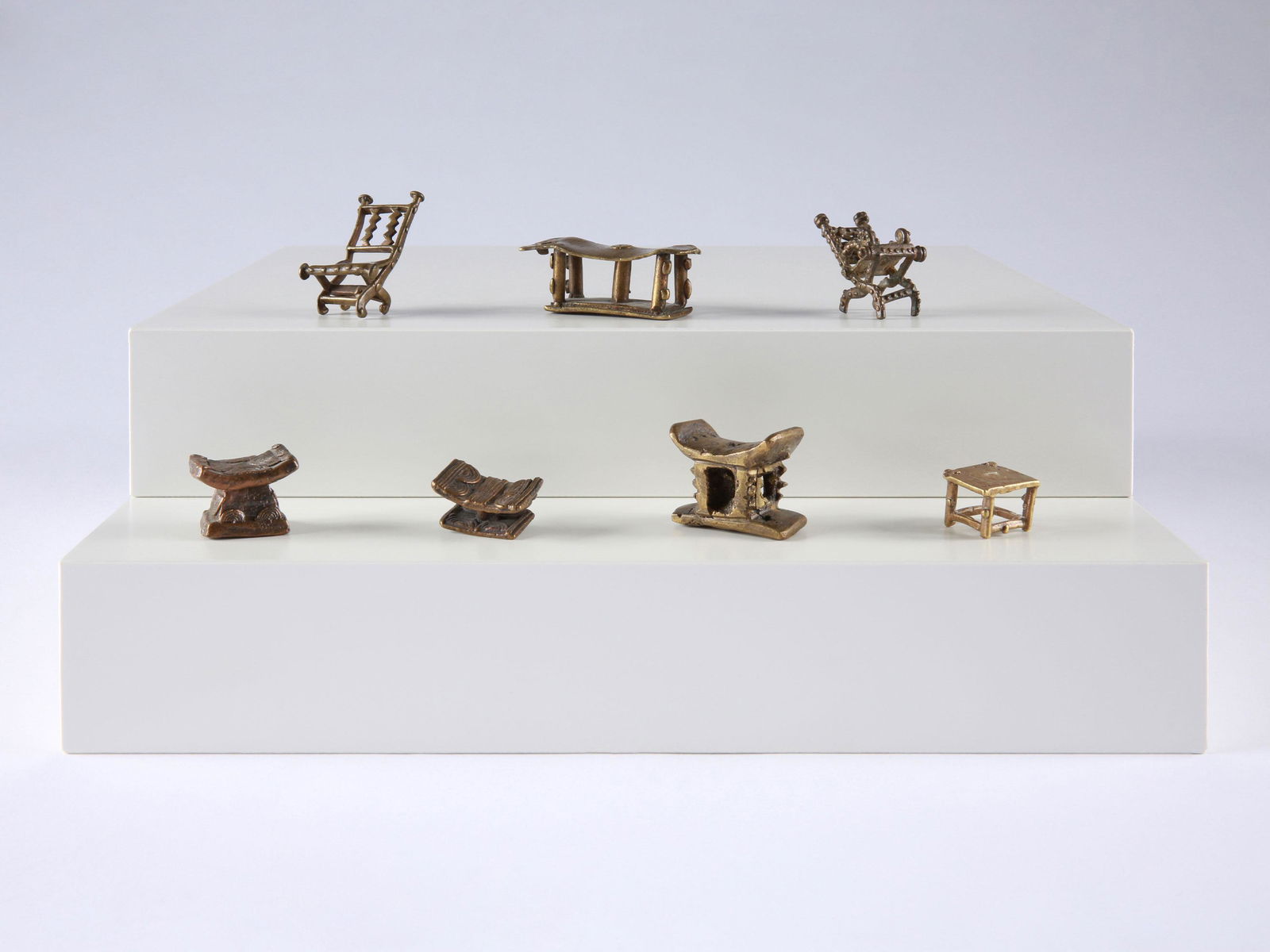 11 Asante Goldweights, Seats (1 of 6)