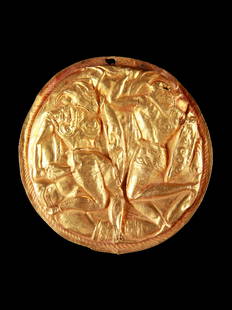 Gold Disc with Relief Design of two Warriors: Goldscheibe mit Reliefdarstellung zweier Krieger Etruskisch (?) / Etruscan (?) Ohne Sockel / without base Gold. Ø 8 cm. Provenienz: - Sir Jacob Epstein (1880-1959), London. - Carlo Monzino (1931-1996