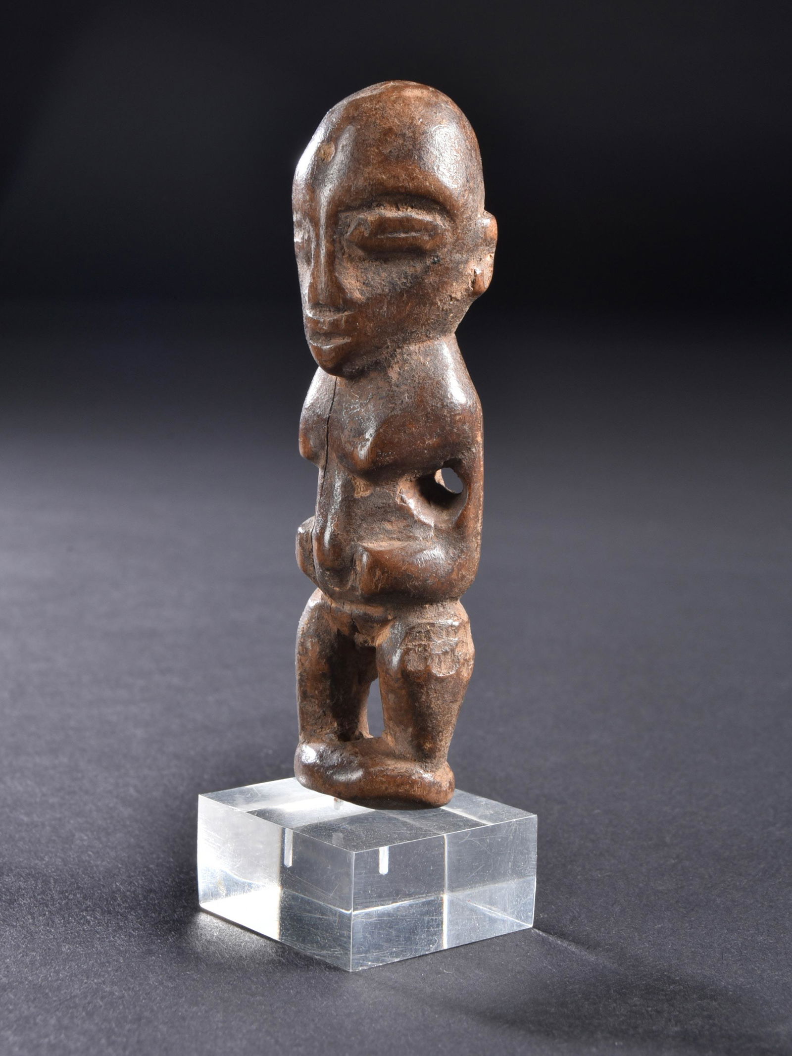 A Lobi figurative Pendant (1 of 9)