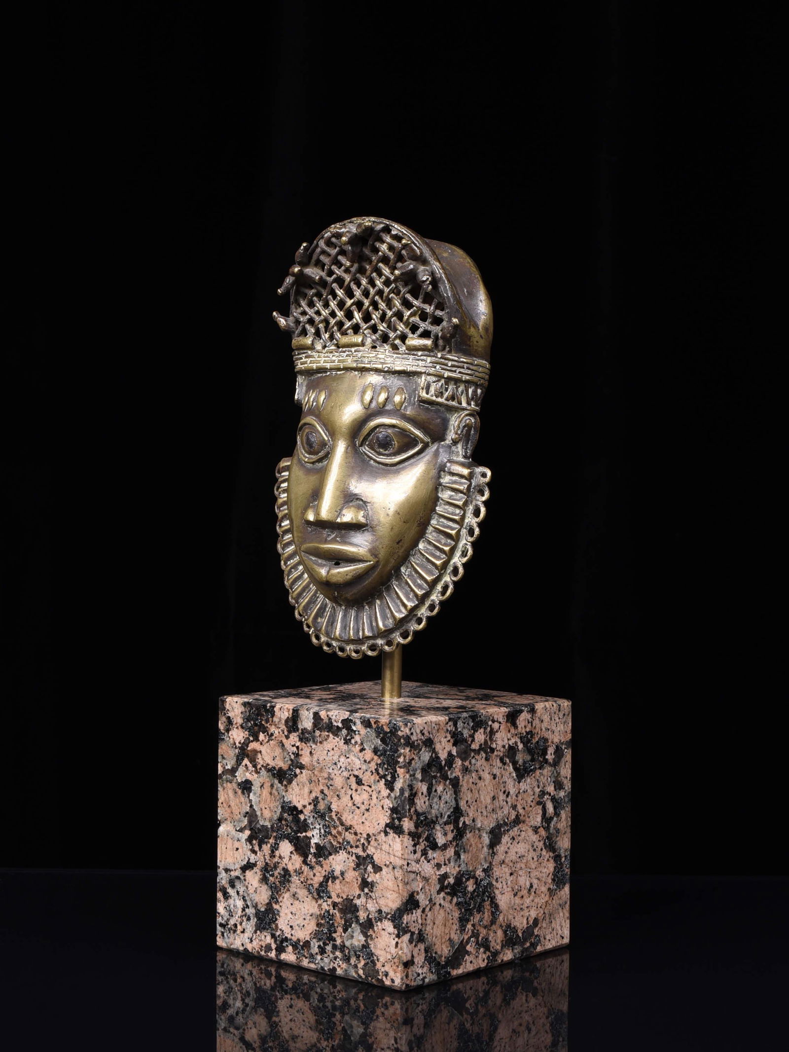 An Edo Pendant Mask, "uhunmwun-ekhue" (1 of 20)