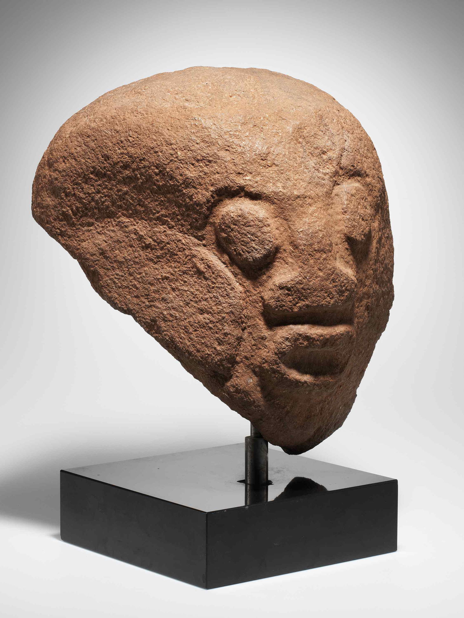 A Crossriver Stone Head, "akwanshi" (1 of 19)