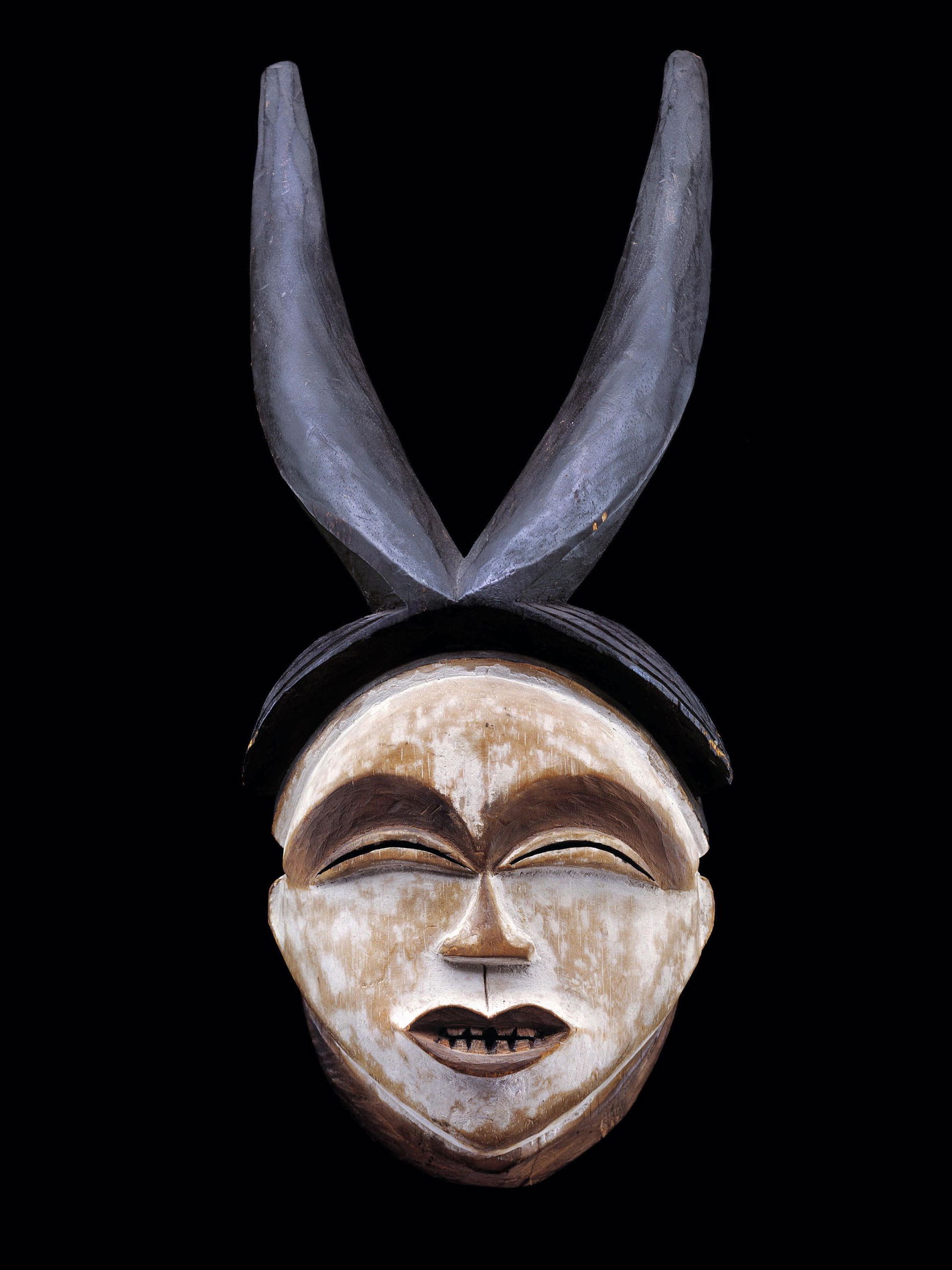 A Lumbu Face Mask, "mukuyi-mukuji" (1 of 17)