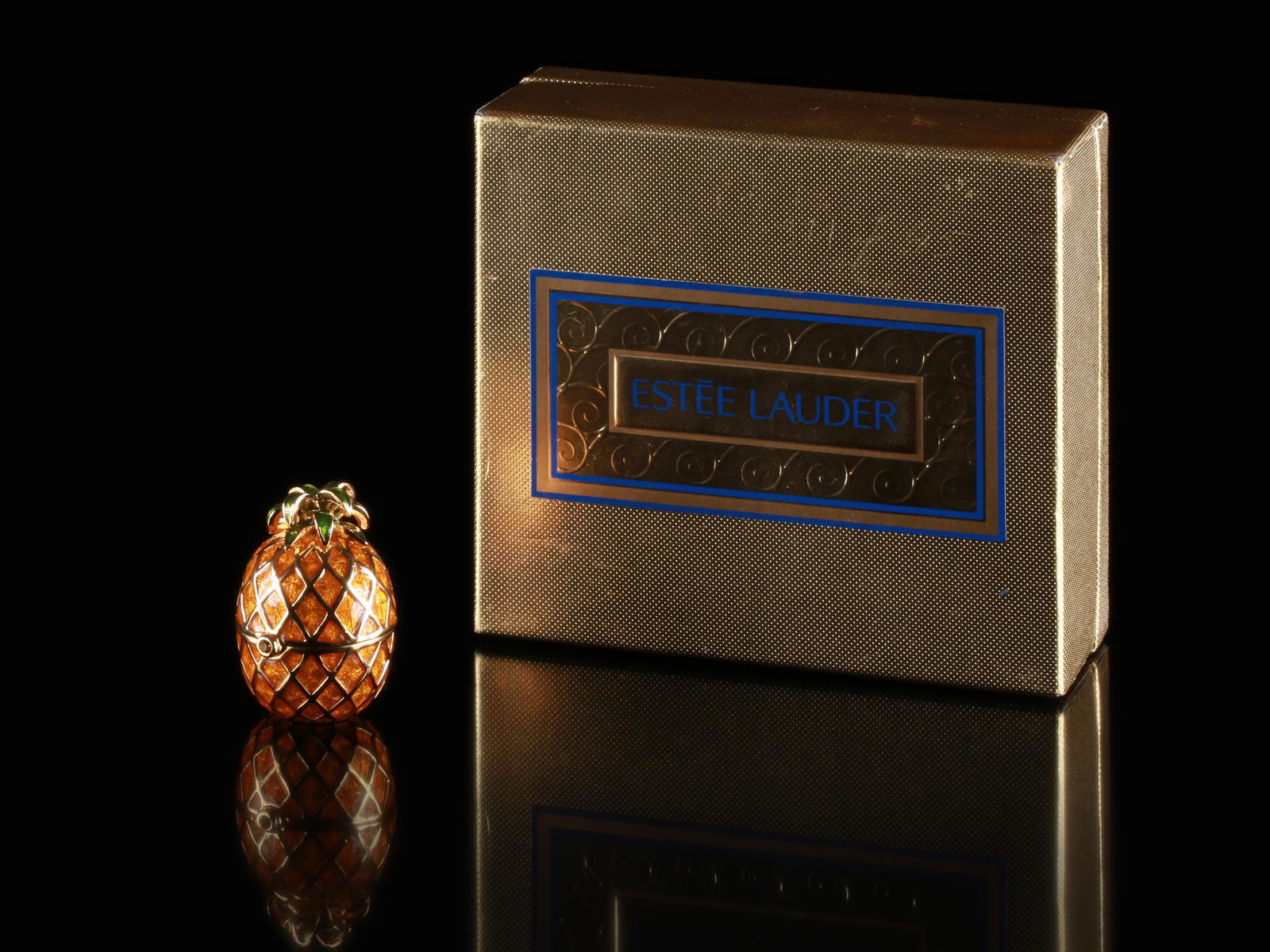 Estée Lauder, Solid Perfume, Knowing Golden (1 of 4)