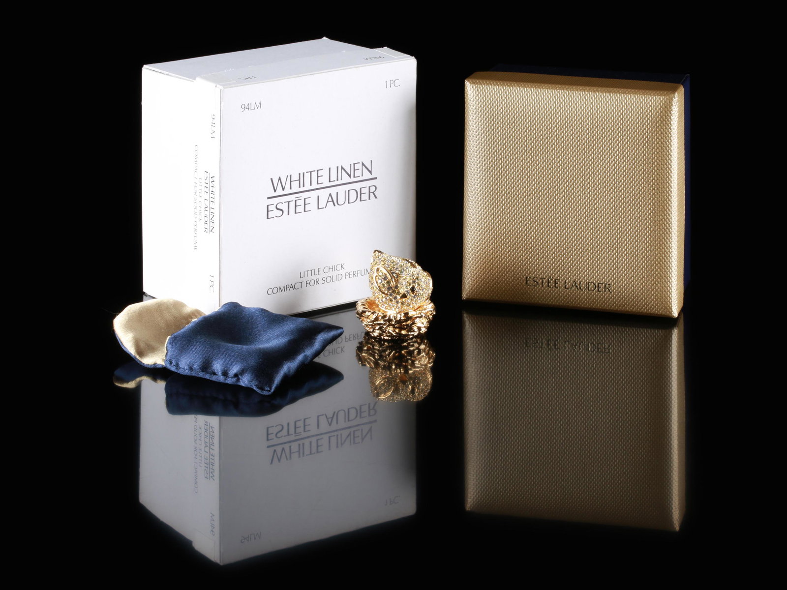 Estée Lauder, Solid Perfume, White Linen Little (1 of 7)