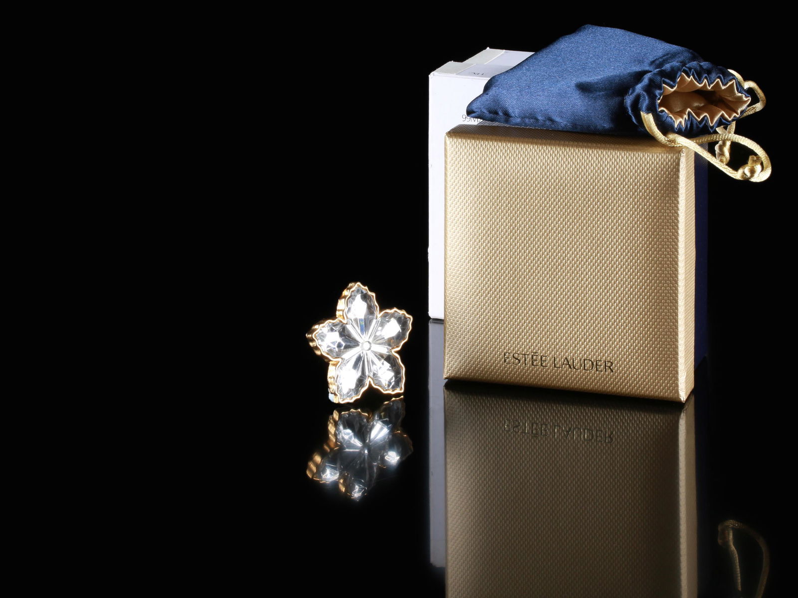 Estée Lauder, Solid Perfume, Intuition Sparkling (1 of 3)