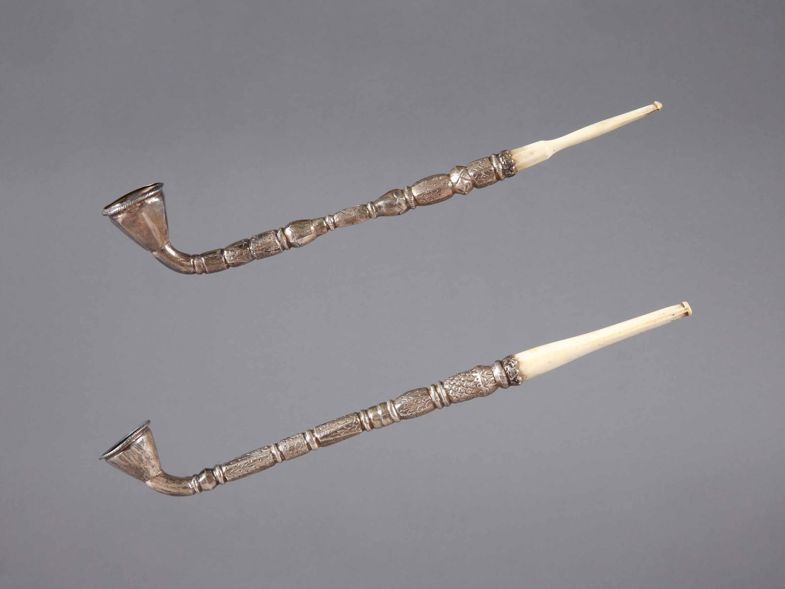 2 Chinese Opium Pipes (1 of 5)