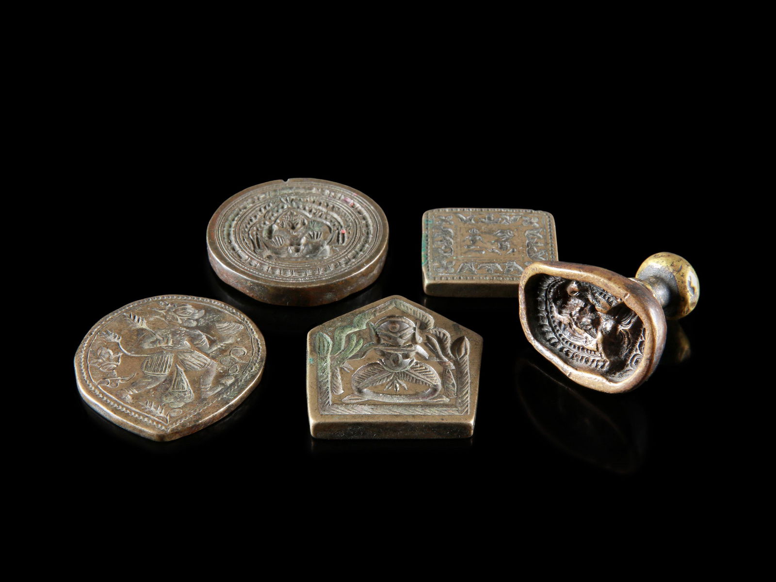 An Indian Tsa-Tsa Mould and 4 Stamps (1 of 5)