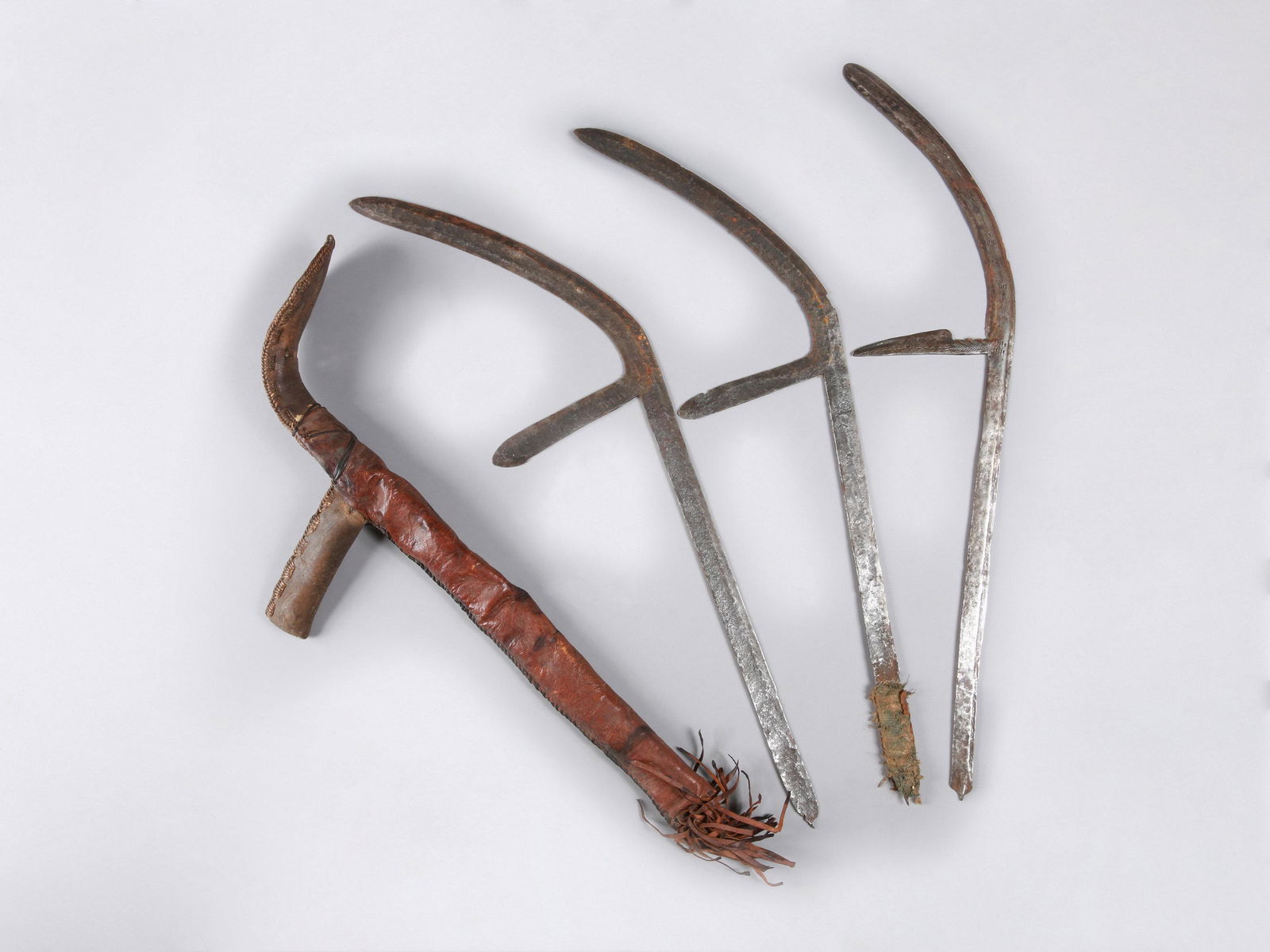 3 Sara Throwing Blades with Quiver (1 of 14)