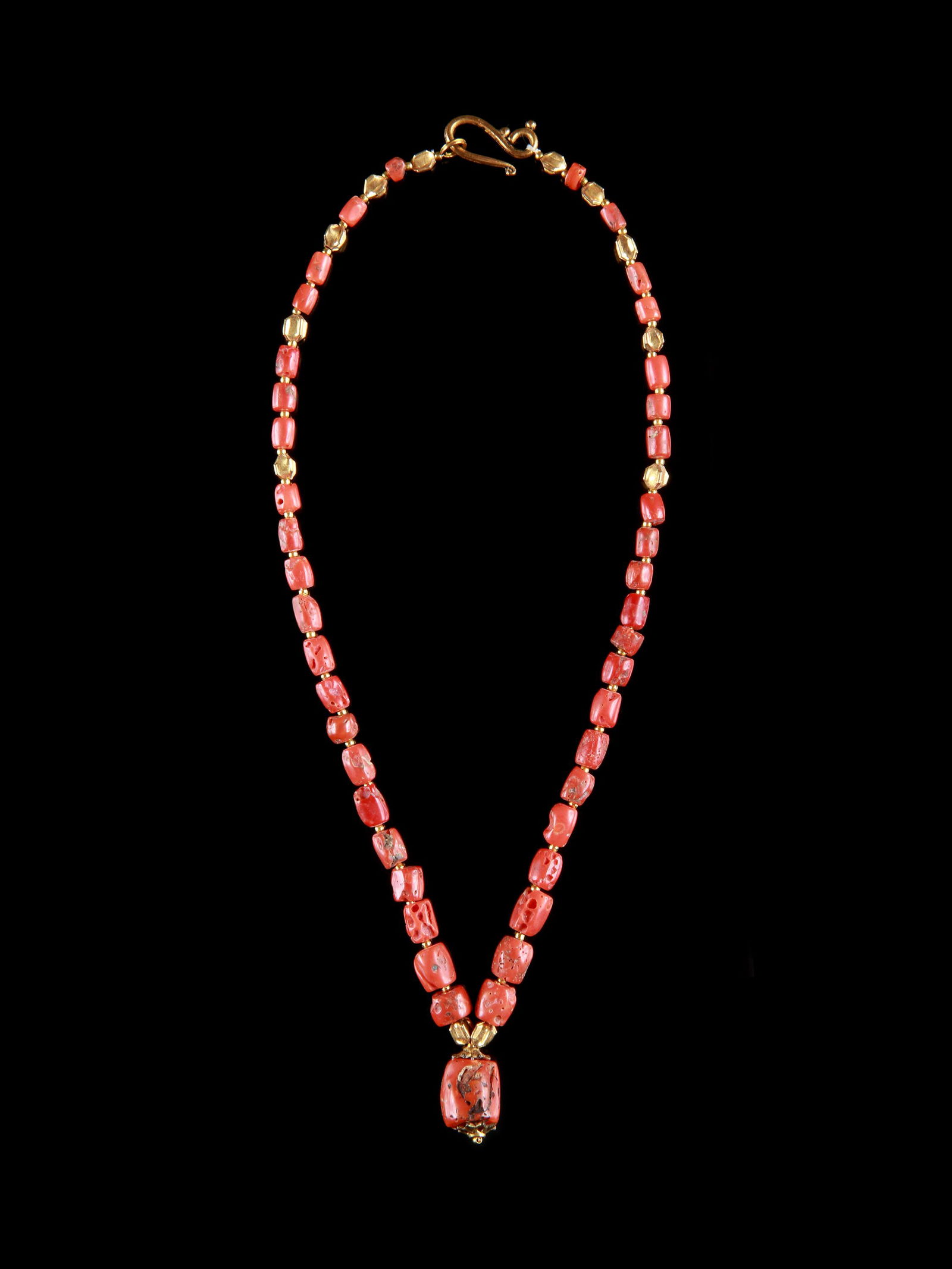 A Bactrian Coral Necklace (1 of 7)