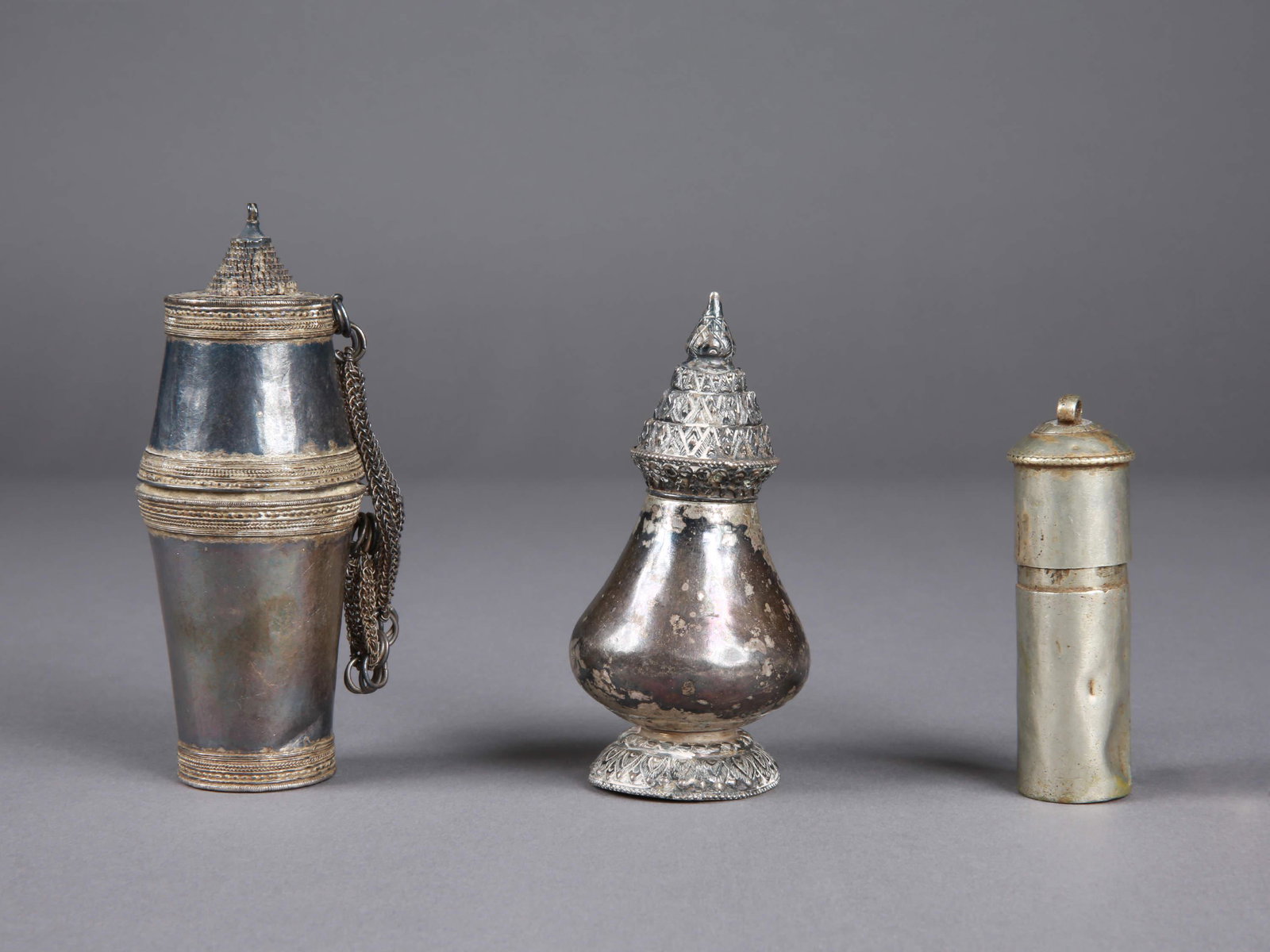 3 Betel Nut Lime Containers (1 of 7)